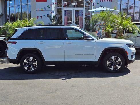 Used 2024 Jeep Grand Cherokee Limited 4xe AWD/4WD image 4