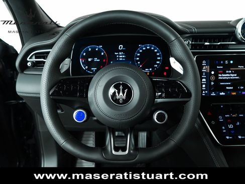 New 2025 Maserati Grecale Modena AWD/4WD image 22