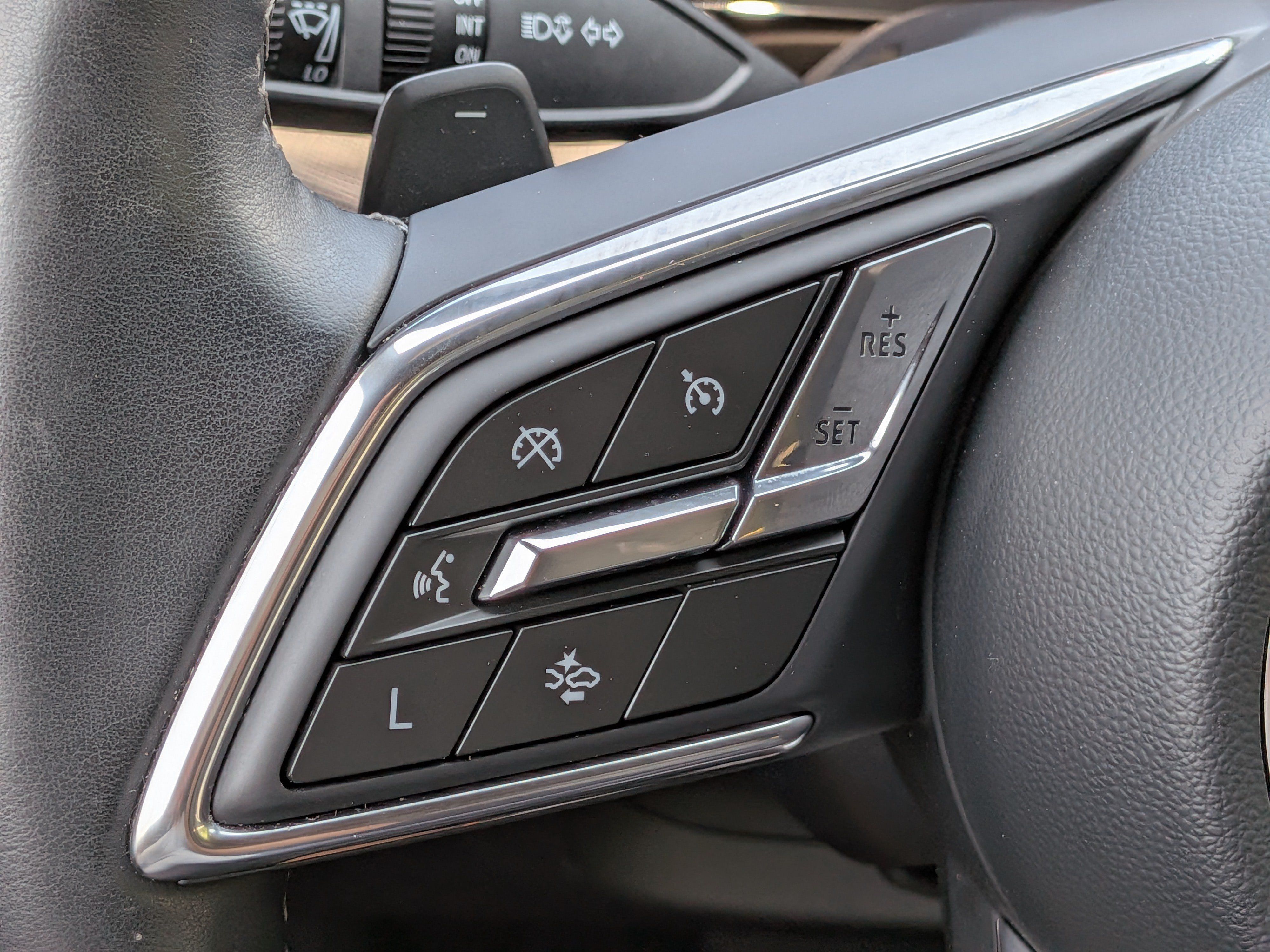 Certified 2025 Buick Enclave Sport Touring w/ Power Package FWD image 25