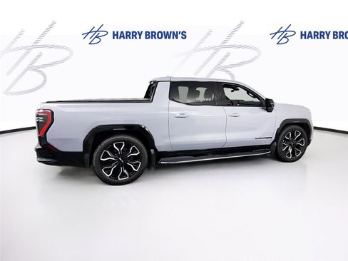 Used 2024 GMC Sierra EV Denali image 33