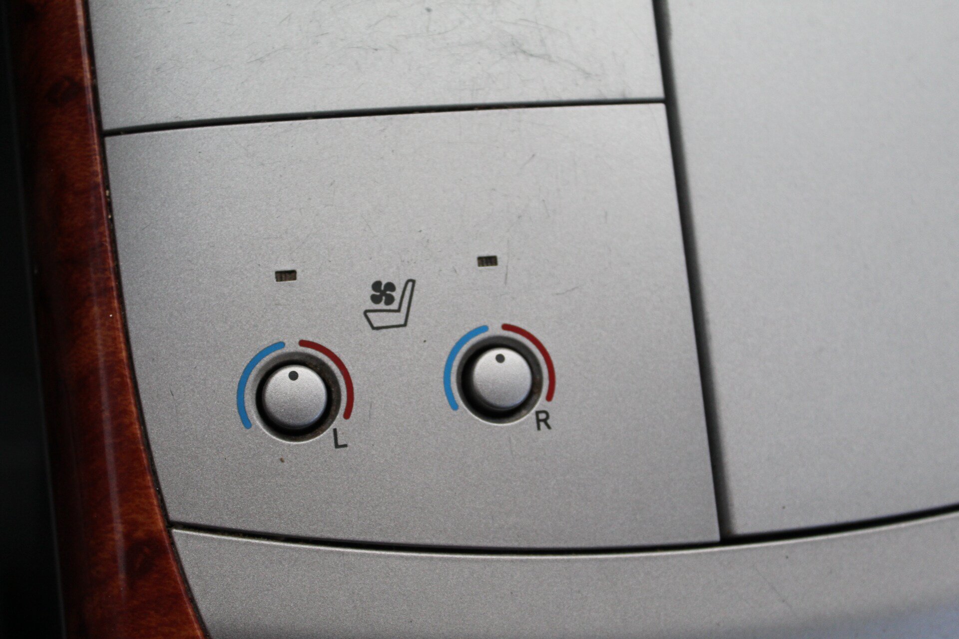 Used 2007 Toyota Avalon Limited FWD image 37