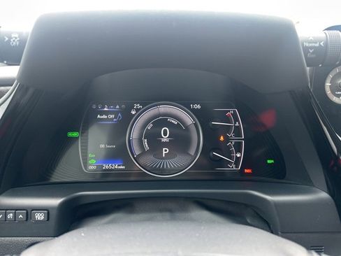 Certified 2022 Lexus ES 300h w/ Premium Package image 13