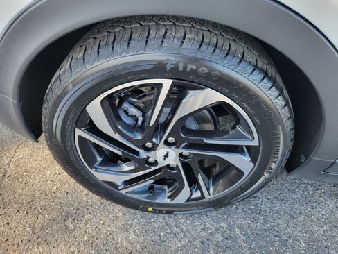 Certified 2023 Chevrolet Bolt LT w/ Infotainment Package image 42