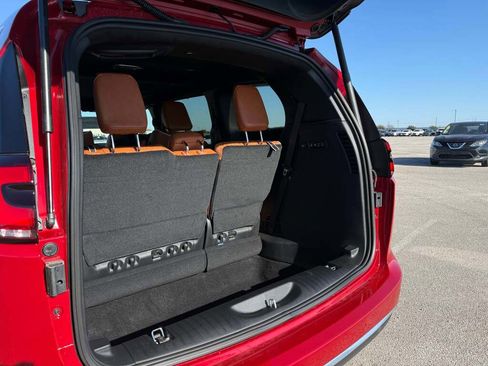 New 2026 Chrysler Pacifica Pinnacle image 22