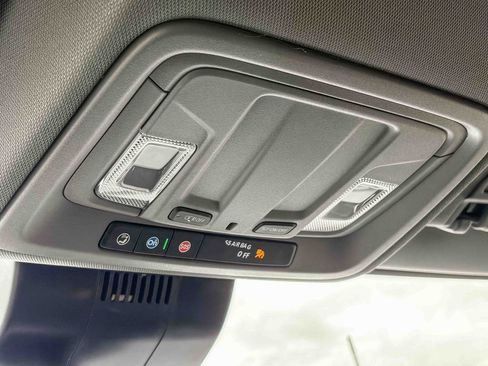 Used 2025 Chevrolet Silverado 2500 LT w/ Convenience Package image 35