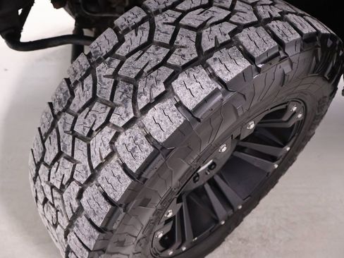 Used 2016 Ford F350 Lariat image 46