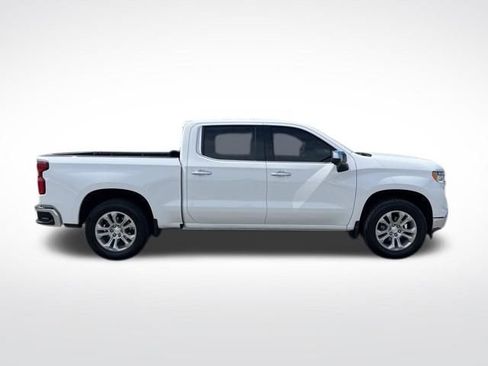 Used 2024 Chevrolet Silverado 1500 LTZ AWD/4WD image 12