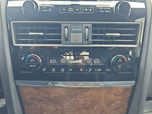 Used 2022 Nissan Armada SL w/ Captain's Chairs Package AWD/4WD image 30