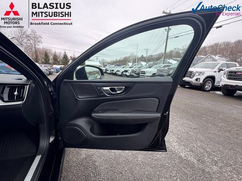 Used 2024 Volvo S60 B5 Plus AWD/4WD image 41