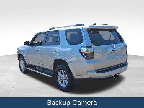 Used 2022 Toyota 4Runner SR5 AWD/4WD image 5