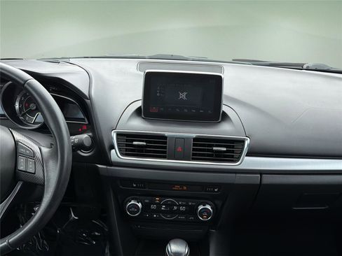 Used 2016 MAZDA MAZDA3 s Touring FWD image 10