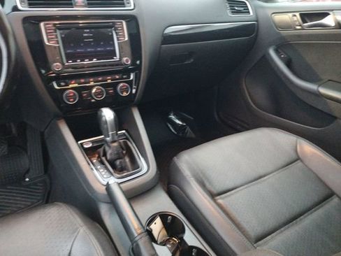 Used 2017 Volkswagen Jetta SEL image 26
