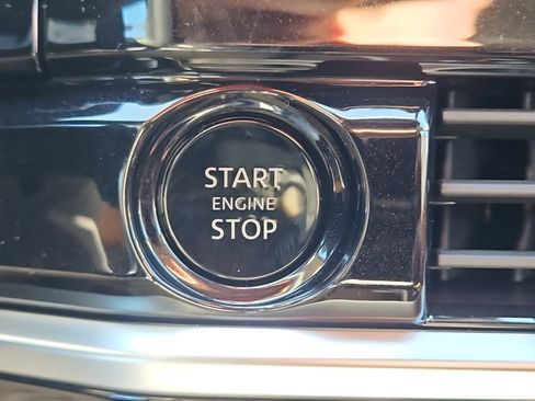 New 2025 Nissan Pathfinder Platinum w/ Cargo Package image 15