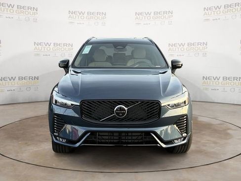 New 2026 Volvo XC60 B5 Plus w/ Protection Package Premier AWD/4WD image 8