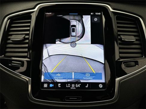 Certified 2025 Volvo XC90 B6 Plus w/ Protection Package Premier image 17