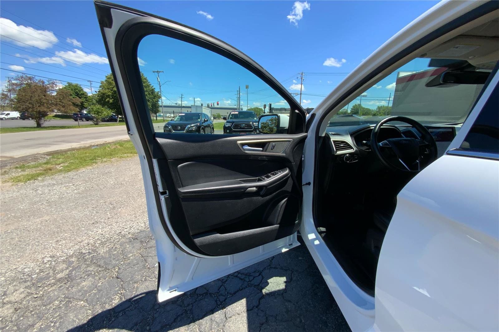 Used 2024 Ford Edge SEL AWD/4WD image 20