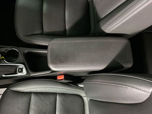 Used 2023 Buick Encore GX Essence w/ Experience Buick Package FWD image 20