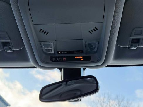 Used 2019 GMC Terrain SLT image 26