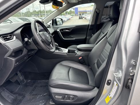 Used 2024 Toyota RAV4 XLE Premium FWD image 16