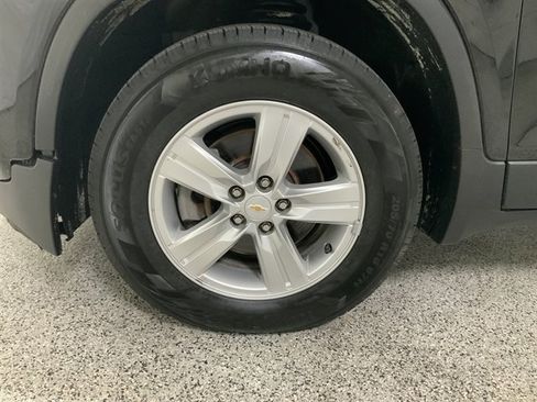 Used 2021 Chevrolet Trax LT image 10