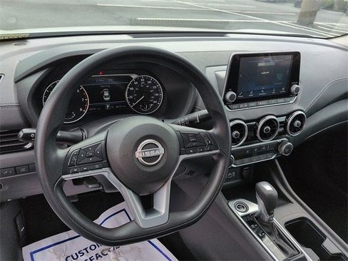 Used 2024 Nissan Sentra SV image 13
