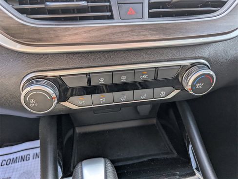 Used 2023 Nissan Altima 2.5 SV image 23