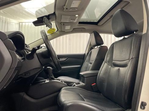 Used 2017 Nissan Rogue Sport SL w/ SL Premium Package AWD/4WD image 10