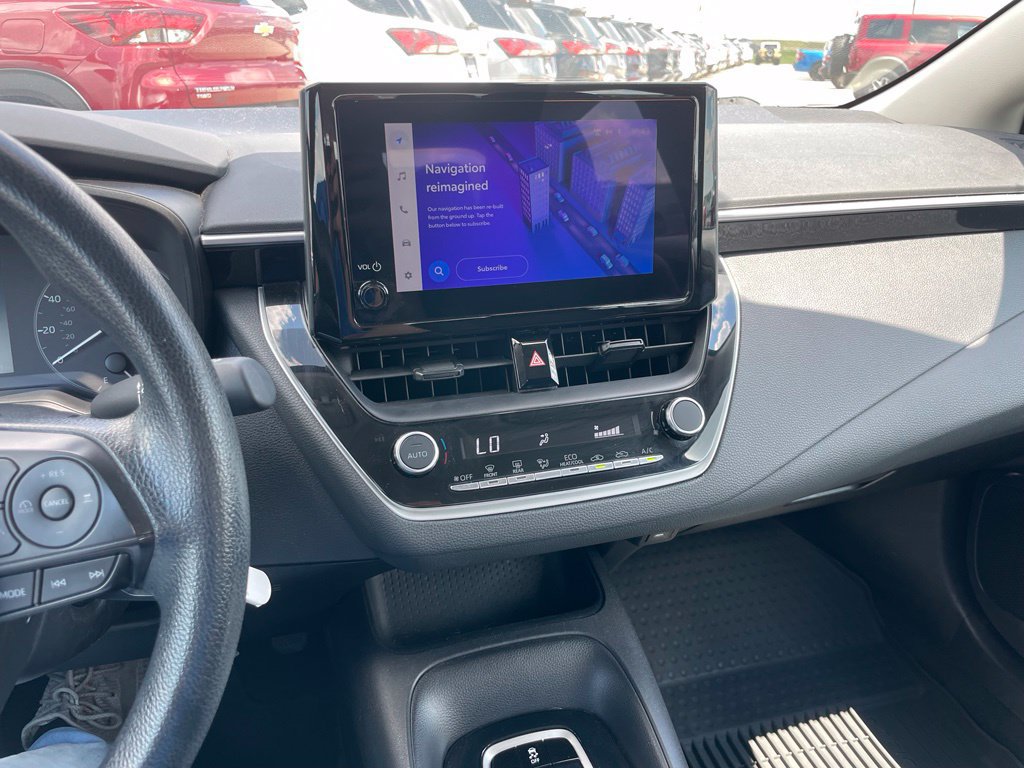 Used 2024 Toyota Corolla LE FWD image 9