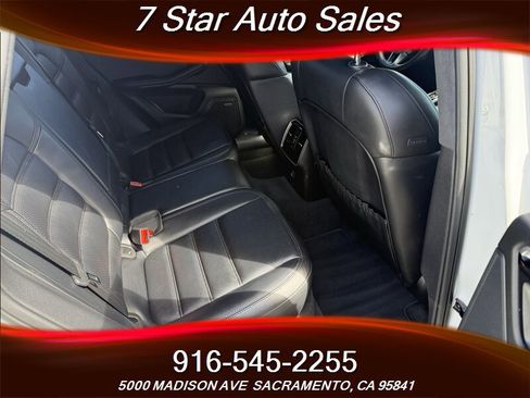 Used 2017 Porsche Macan Turbo image 19