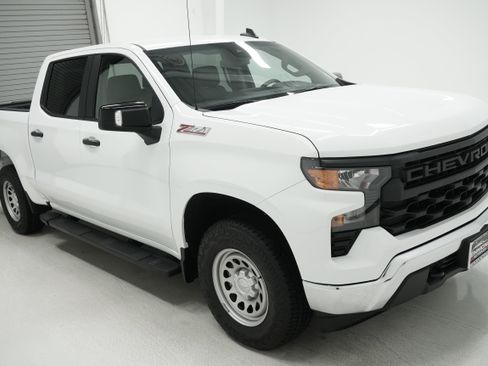 Used 2023 Chevrolet Silverado 1500 W/T w/ WT Safety Package AWD/4WD image 3