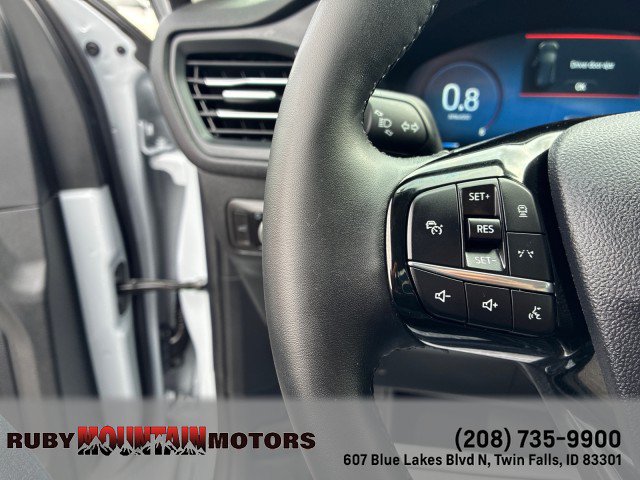 Used 2025 Ford Escape Platinum AWD/4WD image 18