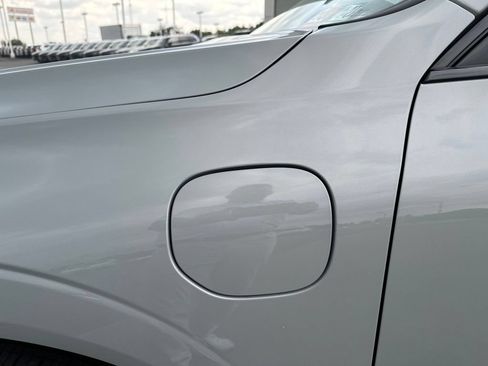 Certified 2025 Volvo XC60 T8 Plus w/ Protection Package Premier AWD/4WD image 10