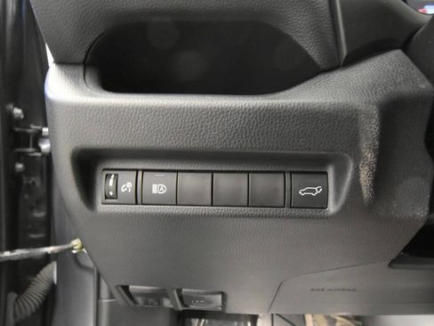 Used 2022 Toyota RAV4 XLE w/ Convenience Package AWD/4WD image 39