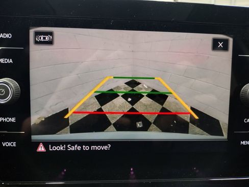 New 2026 Volkswagen Taos SEL image 8