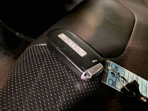 Used 2021 Jeep Cherokee Latitude Lux image 14