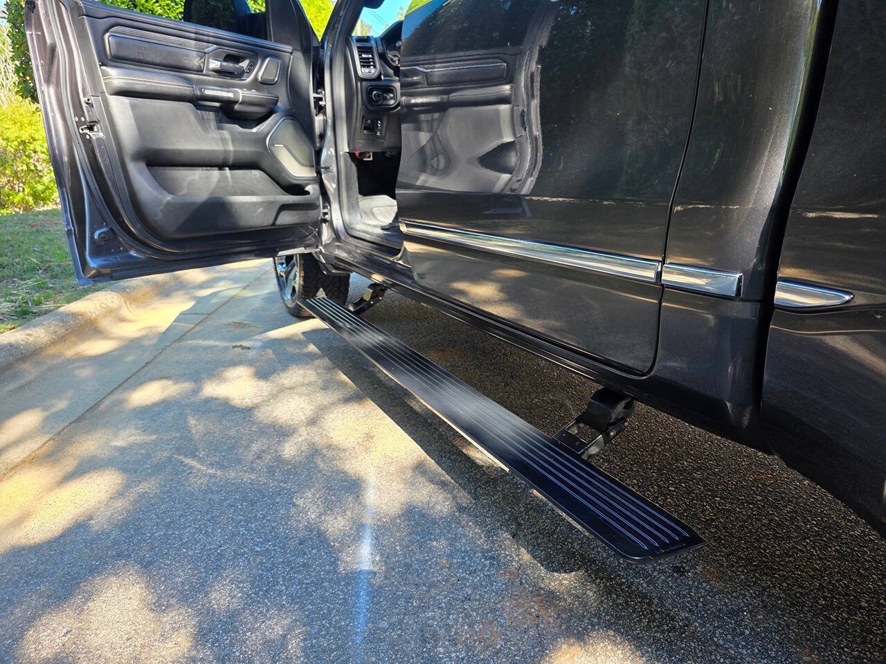 Used 2020 RAM 1500 Limited AWD/4WD image 12