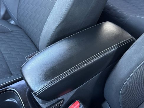 Used 2023 Nissan Kicks SV FWD image 22