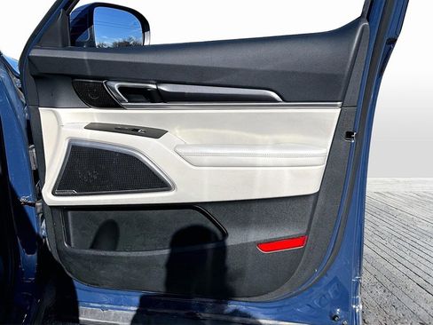 Certified 2024 Kia Telluride S w/ S Sunroof Package image 19