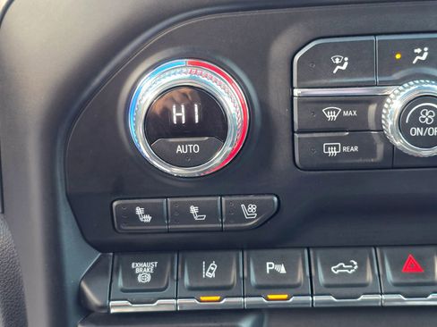 Used 2020 GMC Sierra 3500 Denali image 17