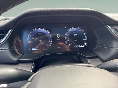 Used 2025 Jeep Grand Cherokee Limited w/ Trailer Tow Package image 16