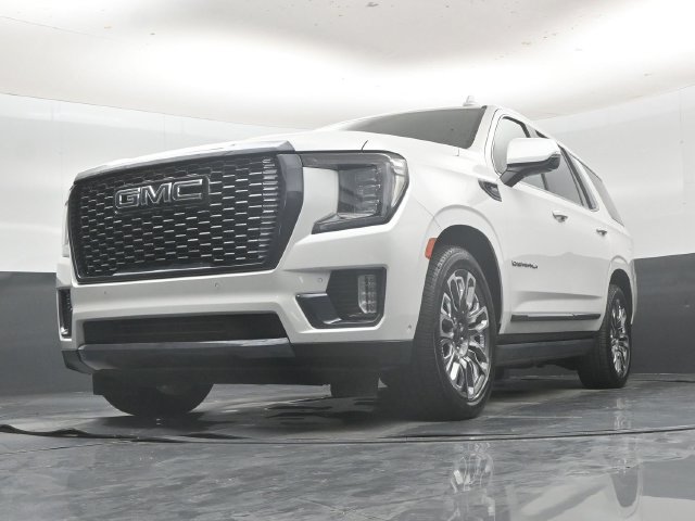Used 2023 GMC Yukon Denali Ultimate AWD/4WD image 55