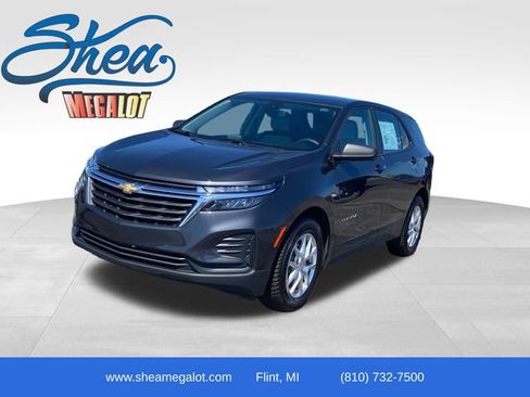 Certified 2022 Chevrolet Equinox LS FWD image 1