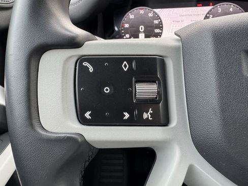 Certified 2023 Land Rover Defender 110 S AWD/4WD image 17