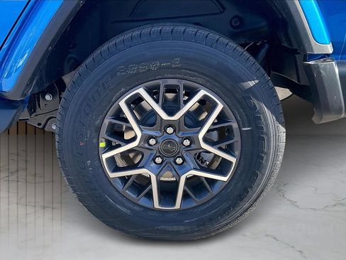 New 2026 Jeep Wrangler Unlimited Sahara AWD/4WD image 34
