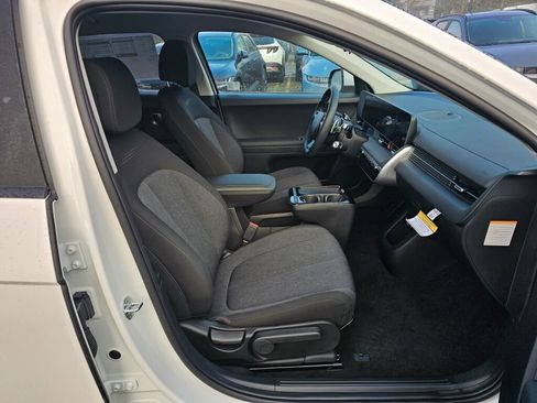 New 2026 Hyundai Ioniq 5 SE image 11