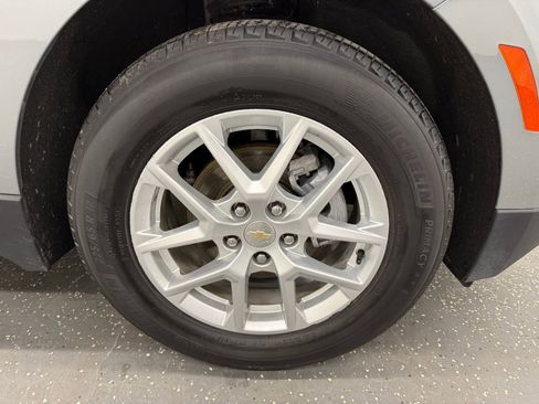 Used 2023 Chevrolet Equinox LS w/ LS Convenience Package image 21