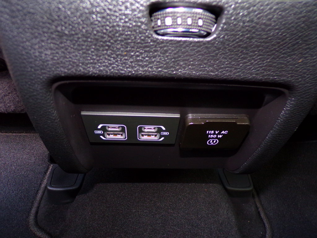 Used 2021 Jeep Cherokee Limited AWD/4WD image 25