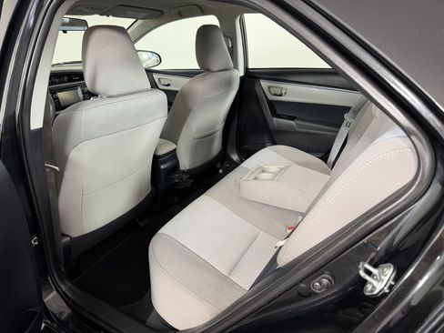 Used 2016 Toyota Corolla LE FWD image 18