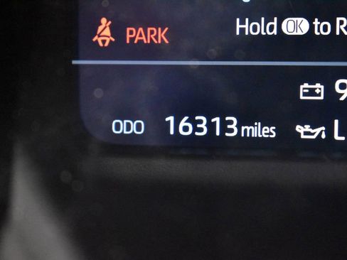 Used 2024 Toyota Sequoia Capstone image 39