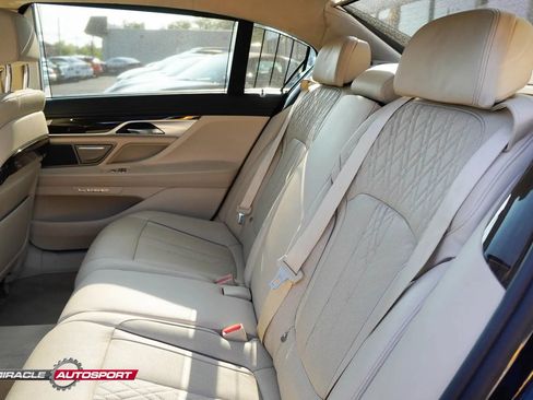 Used 2016 BMW 750i xDrive AWD/4WD image 24